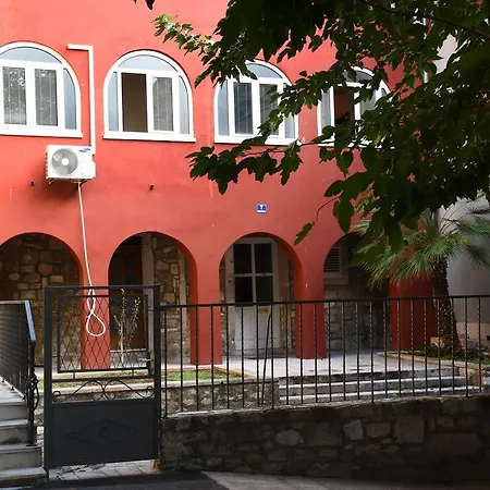 Downtown Korina דירה