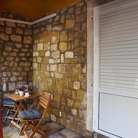 Downtown Korina דירה