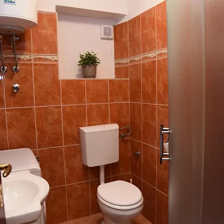 Downtown Korina Apartment