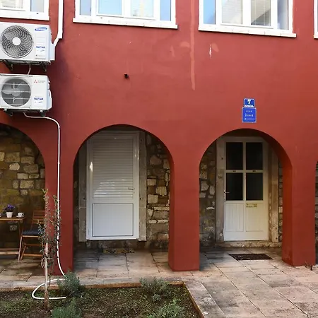 アパート Downtown Korina *