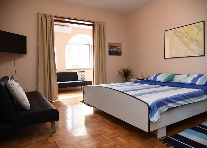 Apartament Downtown Korina *