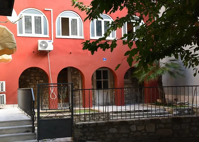 Downtown Korina Apartament