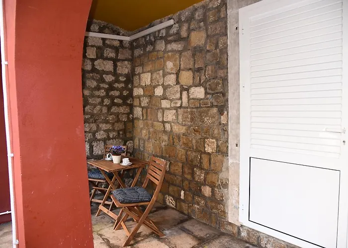 Downtown Korina Apartament *